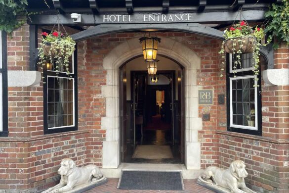 Montagu Arms Hotel entrance, Beaulieu